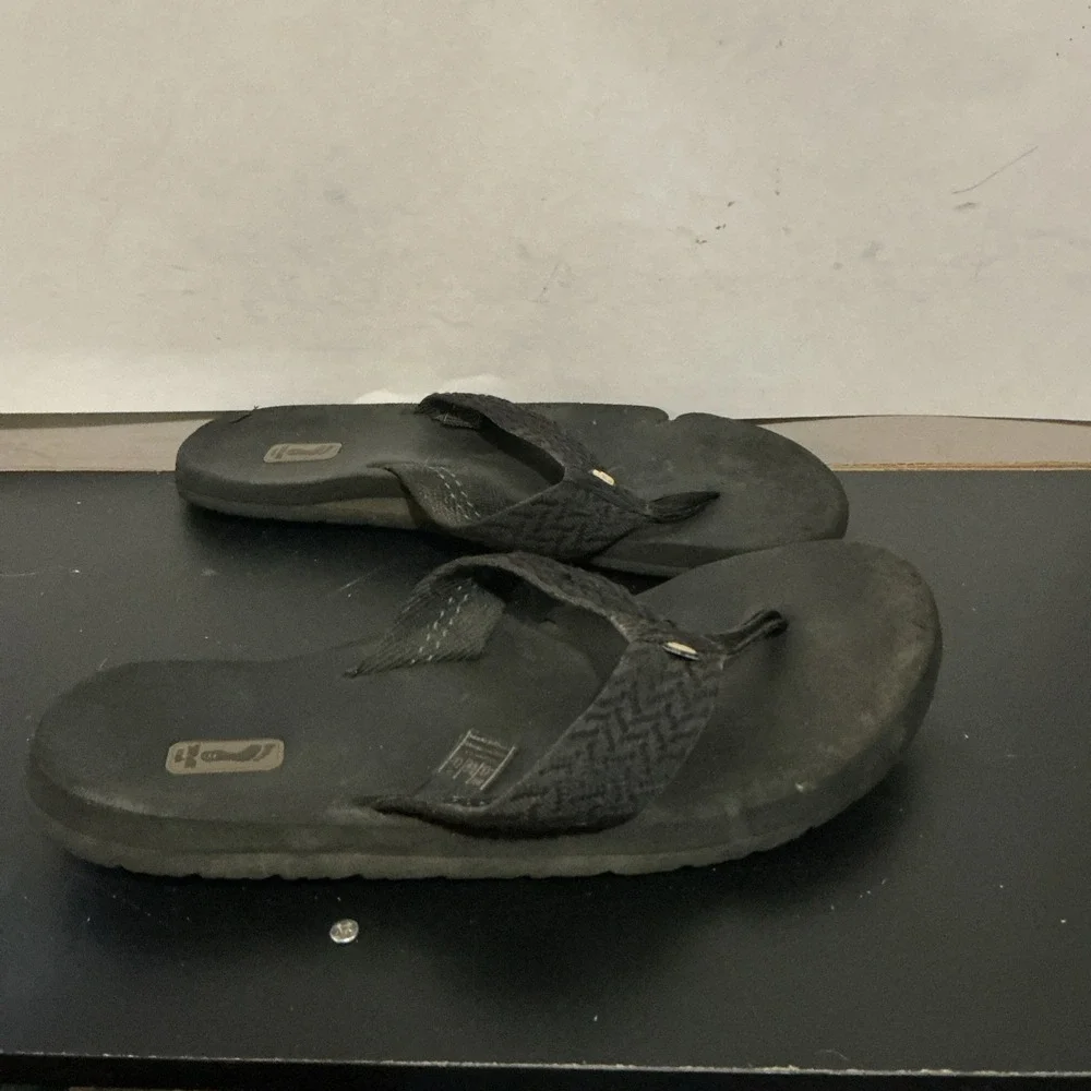 Teva Men's Mush ii BKBL Black Lightweight thong Flip Flop Sandals Size 8